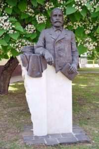 Szilágyi Dániel szobor